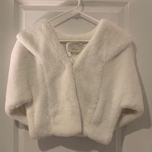 Brides: BHLDN Ayala Soft Faux Fur Shrug. Color Ivory. Size Small.